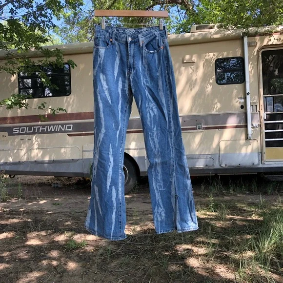 High Waisted Bootcut Bleached Jeans - Picture 2 of 8